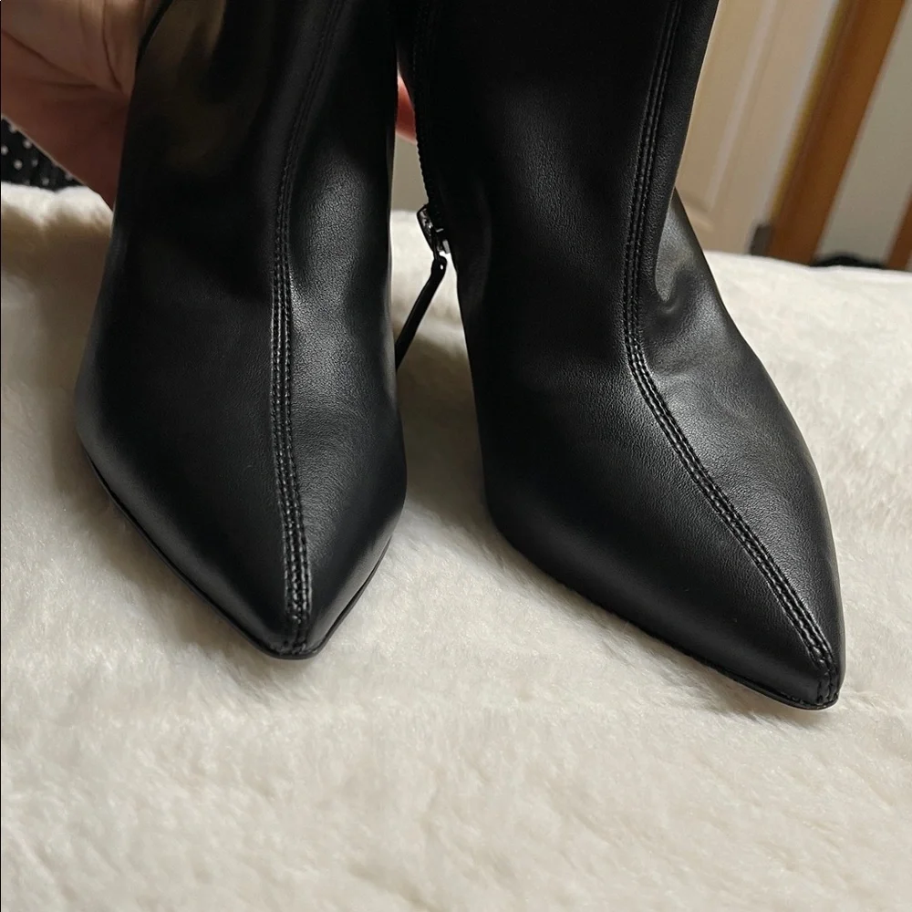 Elegant Black Women's Ankle Boots - Picture 10 of 11